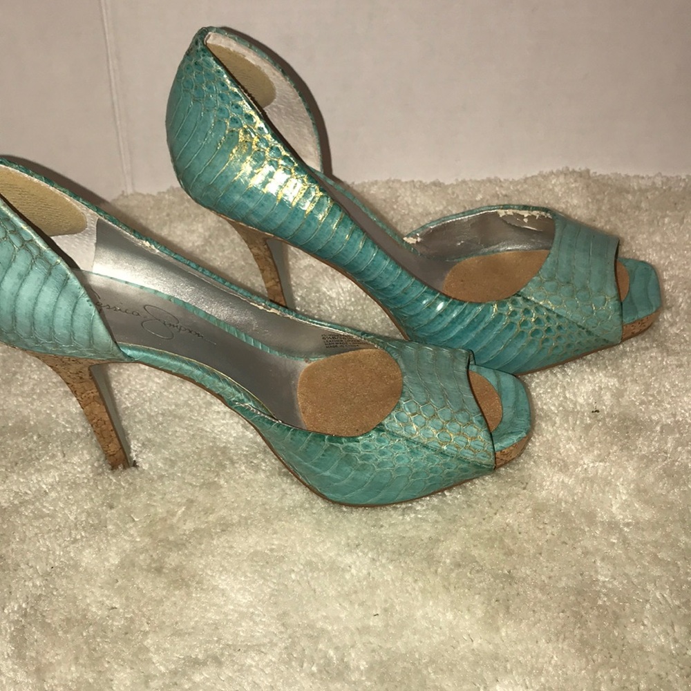 👋🏽👏 Jessica Simpson heels 👋🏽👏 soo trendy
